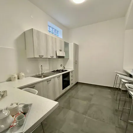 Del Corso アシェーア